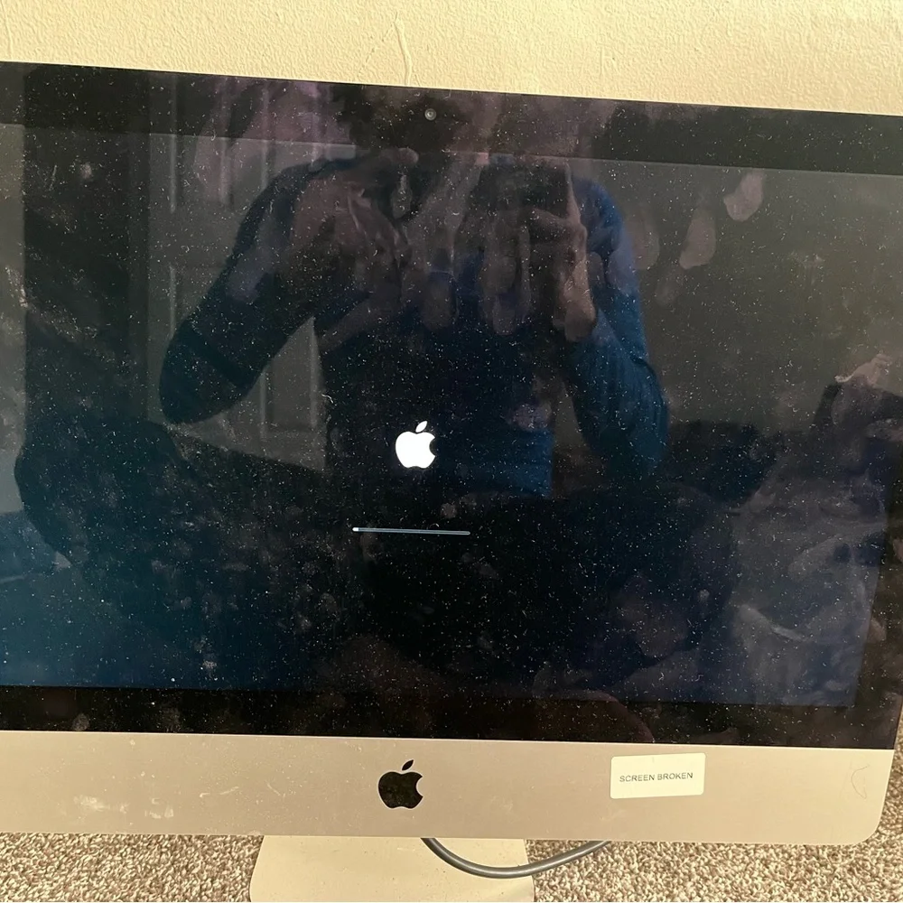 7 Apple iMac’s unknown condition
